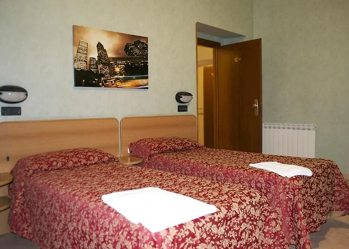 Ferrarese Otel