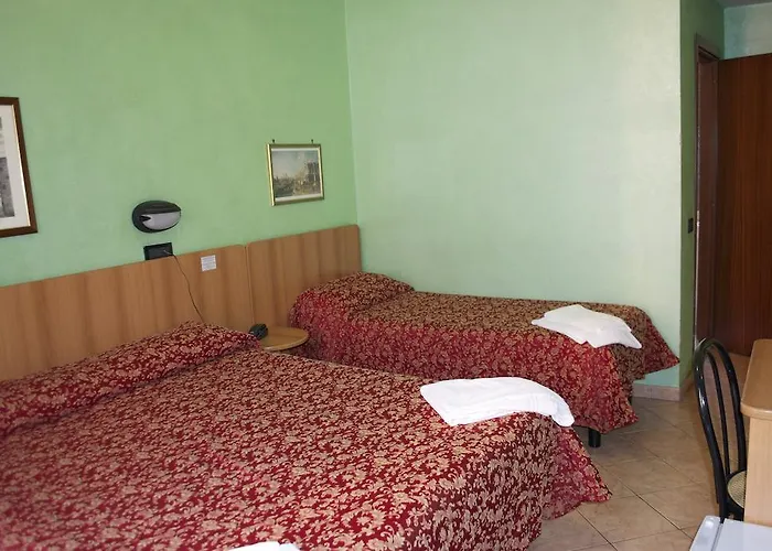 Otel Ferrarese Roma