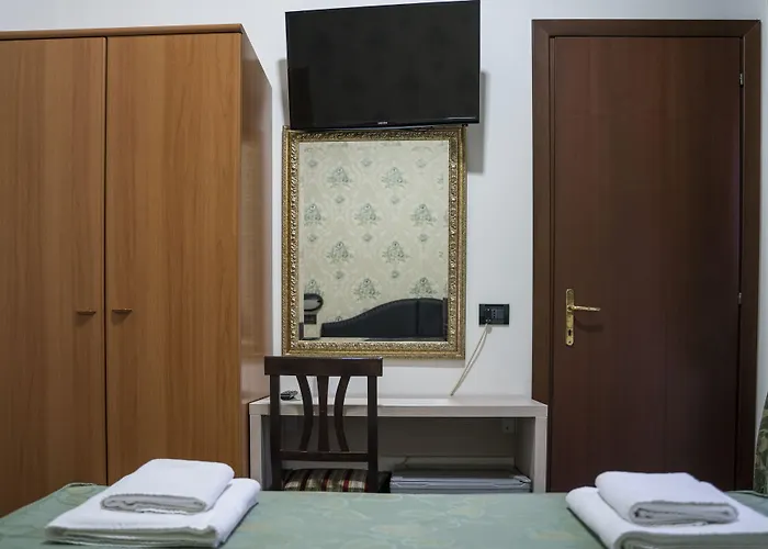 Ferrarese Otel 2*