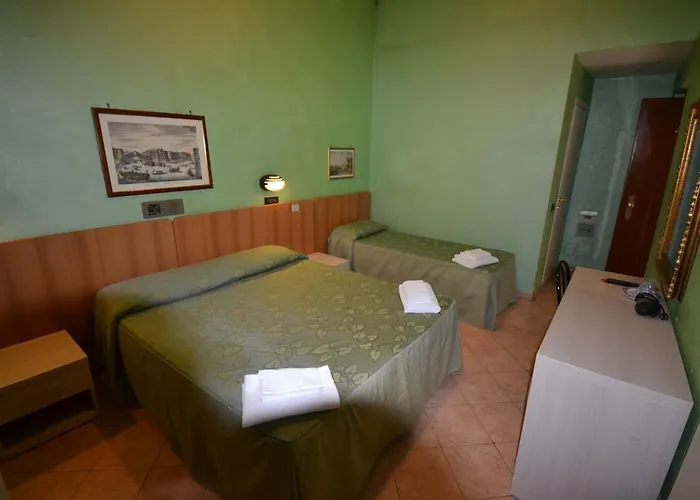 Otel Ferrarese 2*